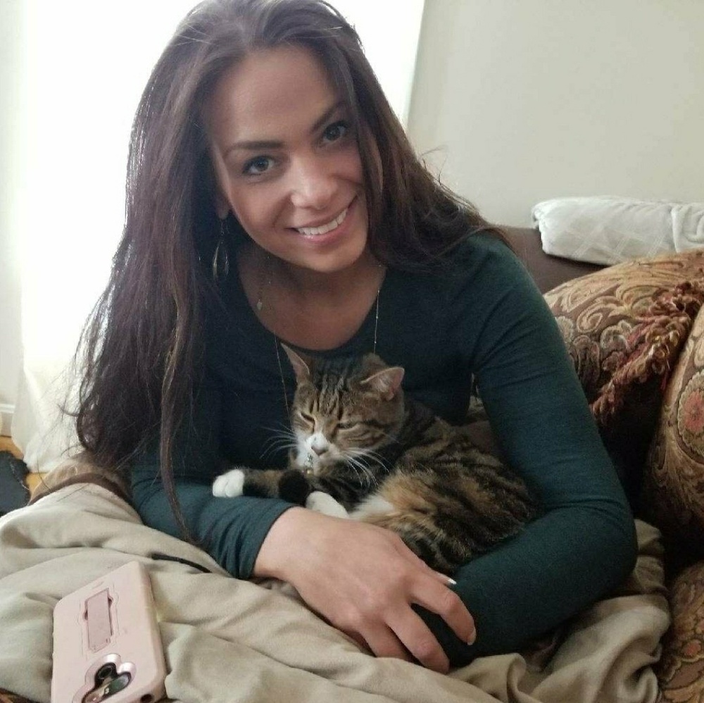 Meet your Posher, Ainsley